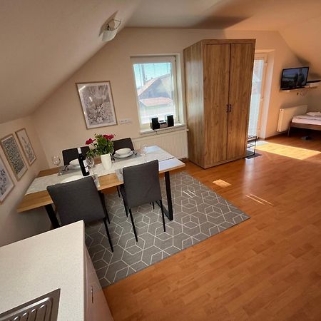 Privat Mariva Apartment Liptovsky Mikulas Luaran gambar